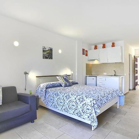Studio Eldorado In Playa De Las Americas Near The Beach Arona  Εξωτερικό φωτογραφία